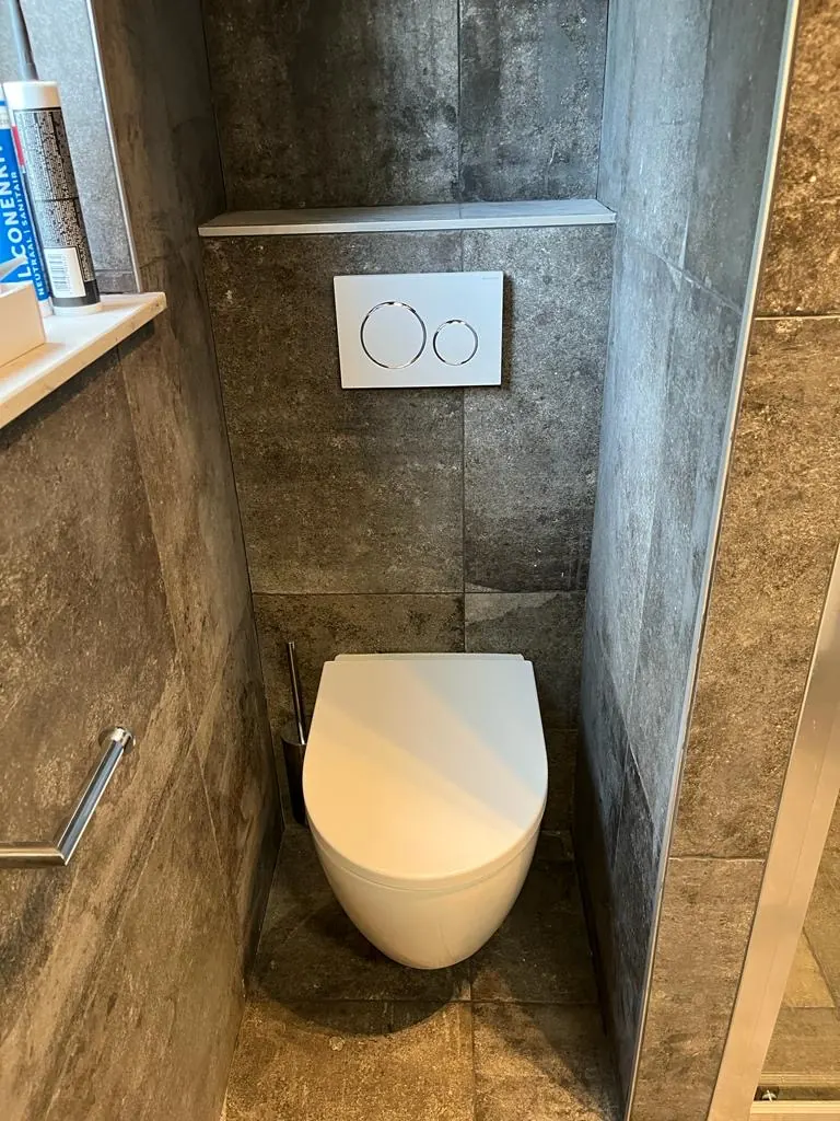 WC im neuen Badezimmer